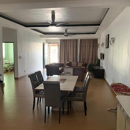 VillaParadise Homestay Batu Pahat Luaran gambar