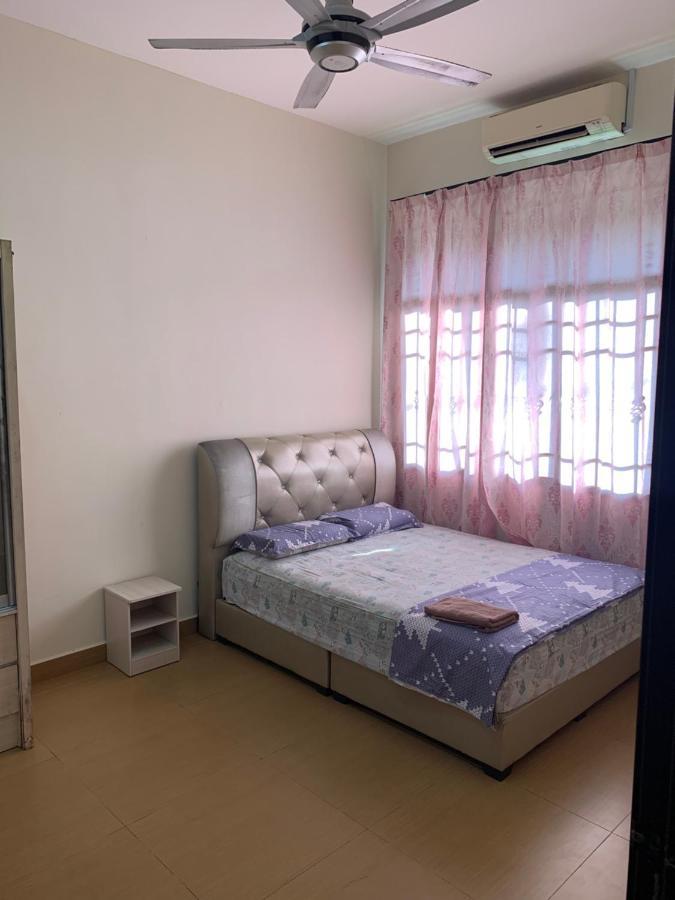 VillaParadise Homestay Batu Pahat Luaran gambar